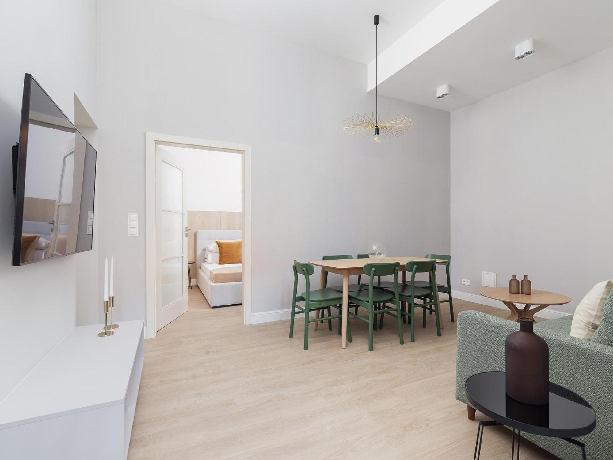 Apartamento 4 Bedroom - Main Square *