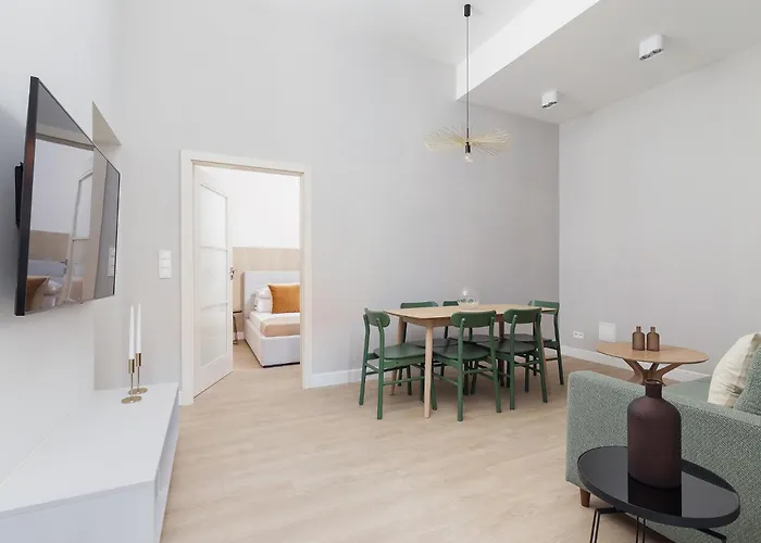 4 Bedroom Apartment - Main Square